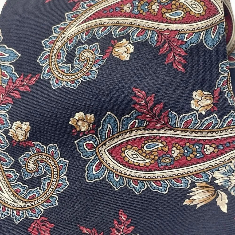 VTG Sutter and Grant Black Paisley 100% Silk Men's Neck Tie  USA Long‎ 61